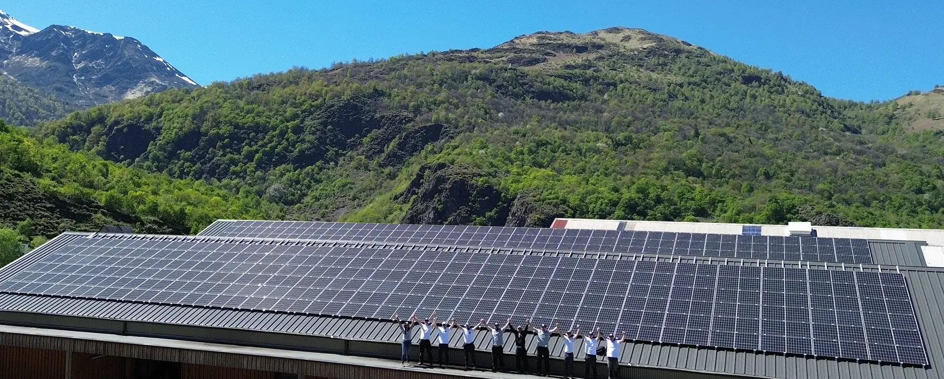 Installation panneaux solaires dans les Pyrénées