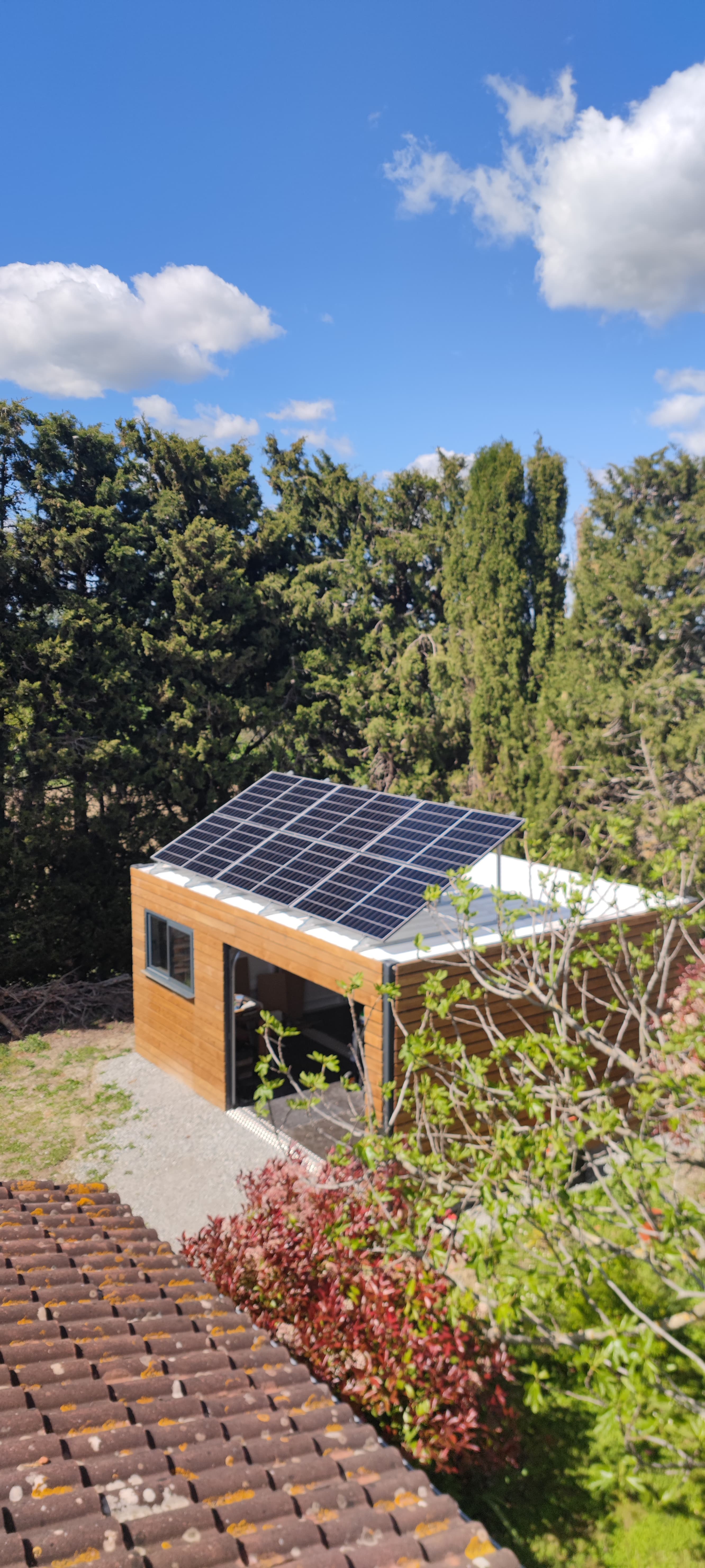 Autoconsommation sur conteneur à Fendeille (11) - Photo 3