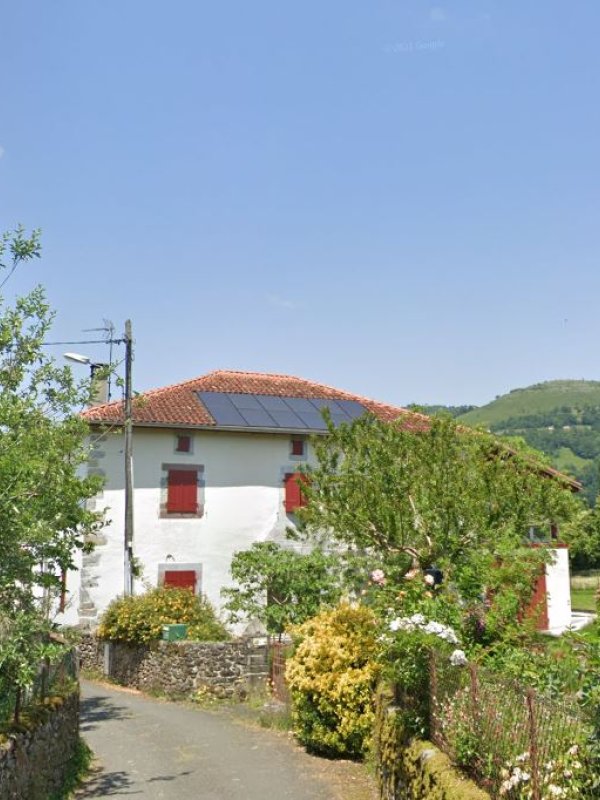 Maison autonome &agrave; MENDIVE (64)